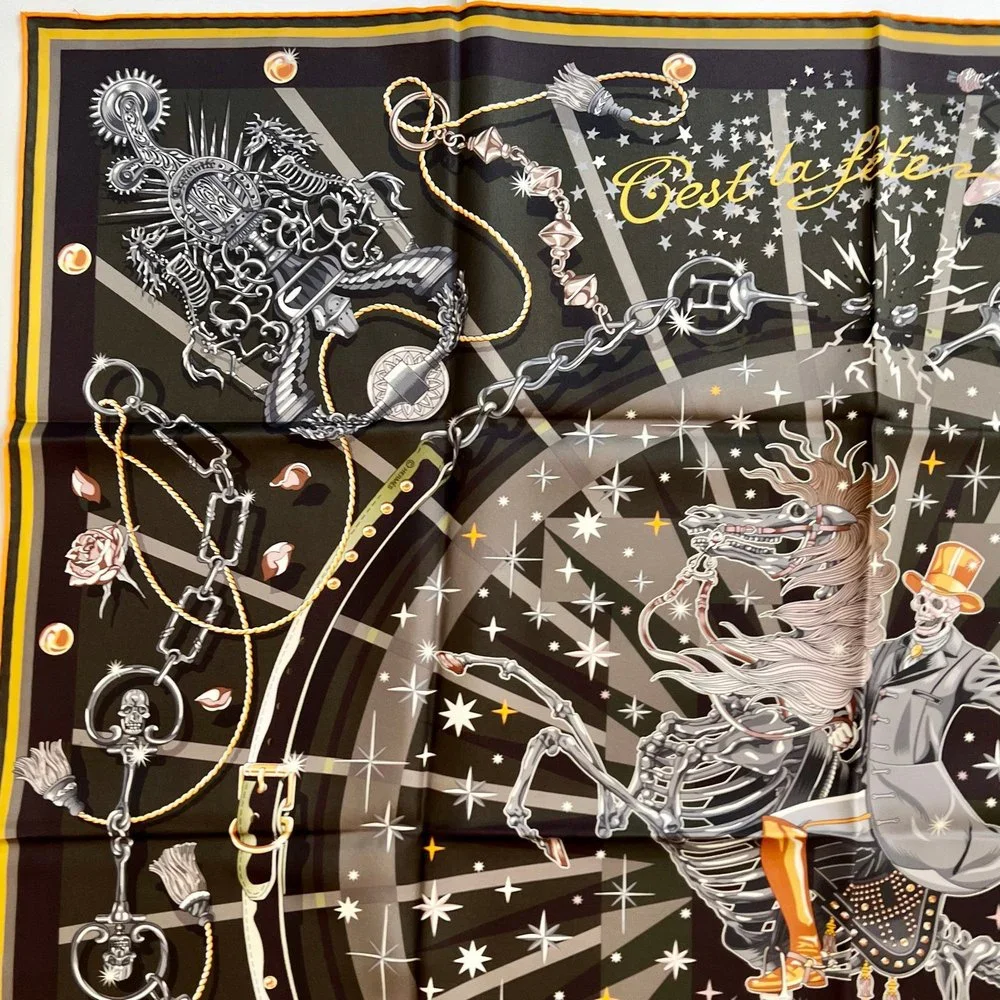 - Hermes Scarf C'est La Fete Olive Hermès Paris 90 cm - Picture 5 of 7